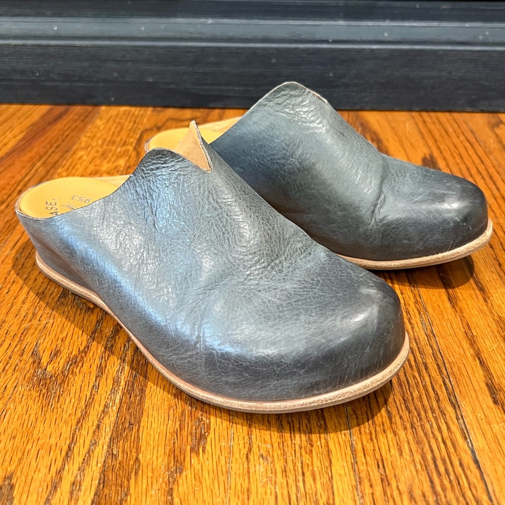 Kork-Ease Gray Leather Mules